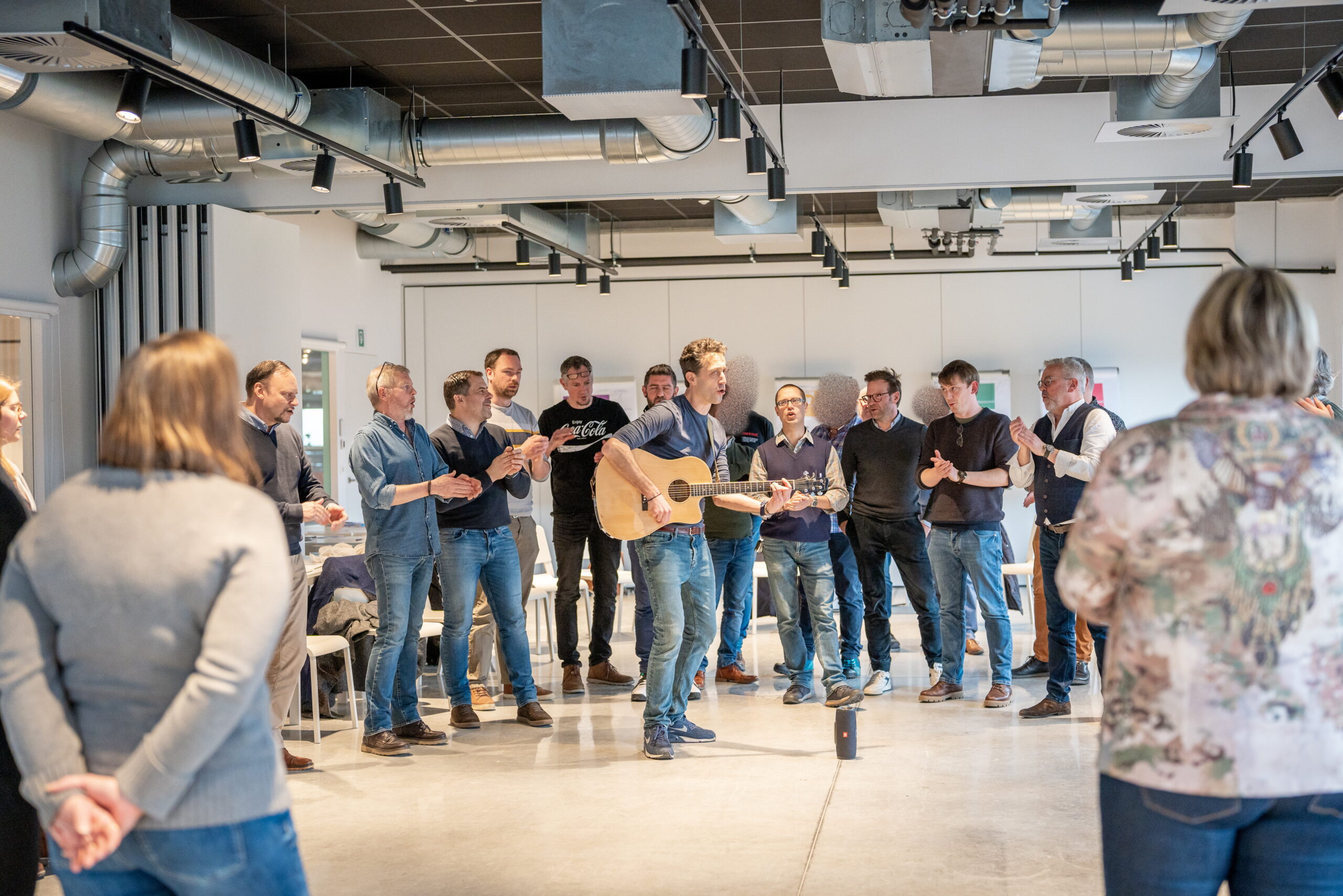 CREEZ VOTRE CHANSON D'EQUIPE ! – Image 3